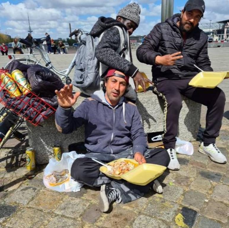 Die Schwächsten schützen in der Coronakrise - Sant'Egidio in Deutschland an der Seite der Schächsten: Obdachlose, alte Menschen, Flüchtlinge